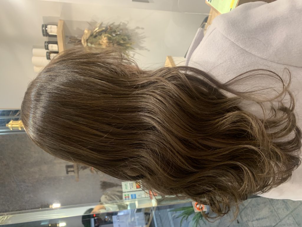 小辻結花 イルミナカラー×アッシュベージュのメイン画像