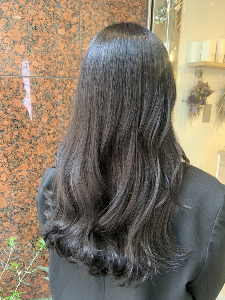 小辻結花 韓国風ヘアとも☆アッシュグレージュのメイン画像