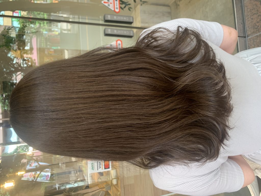 小辻結花 韓国風ヘア×チョコレートベージュのメイン画像