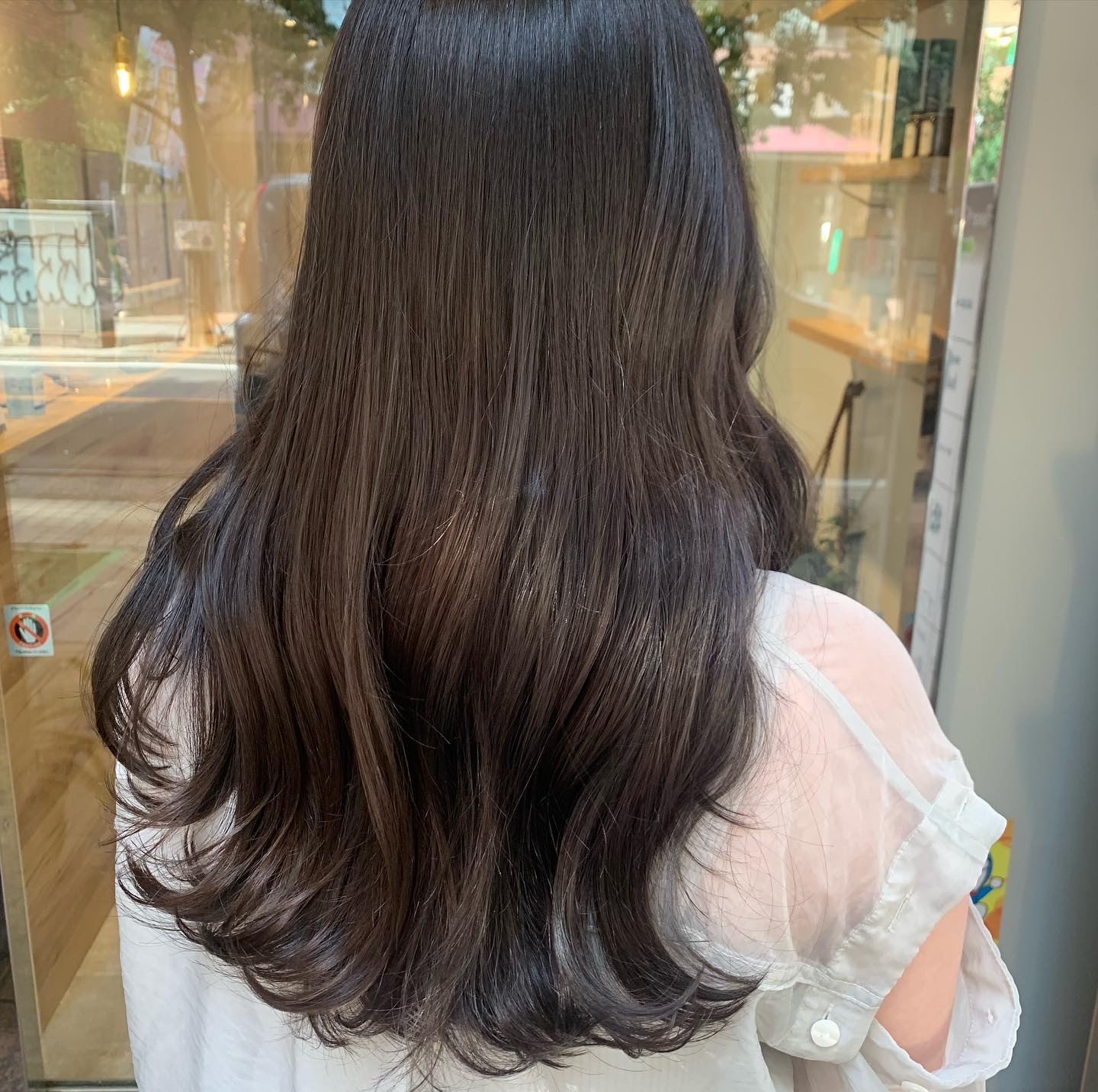 小辻結花 ナチュラルな印象に！◎カーキグレージュ