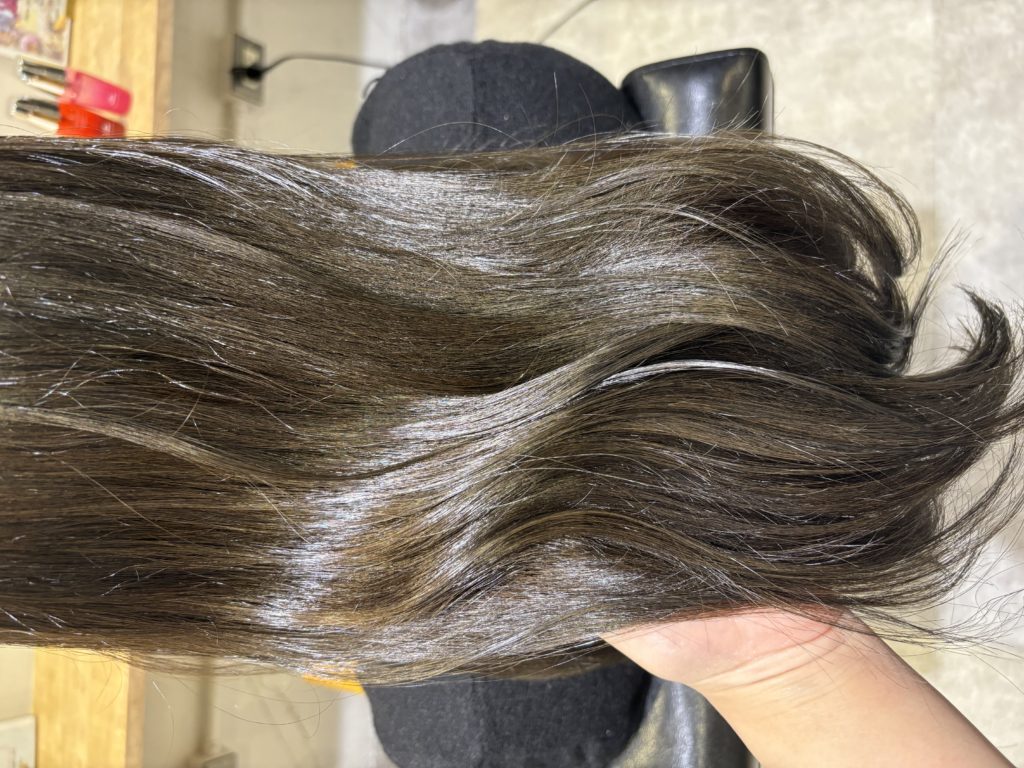 小辻結花　透明感UP☆イルミナカラー×カーキグレージュのメイン画像